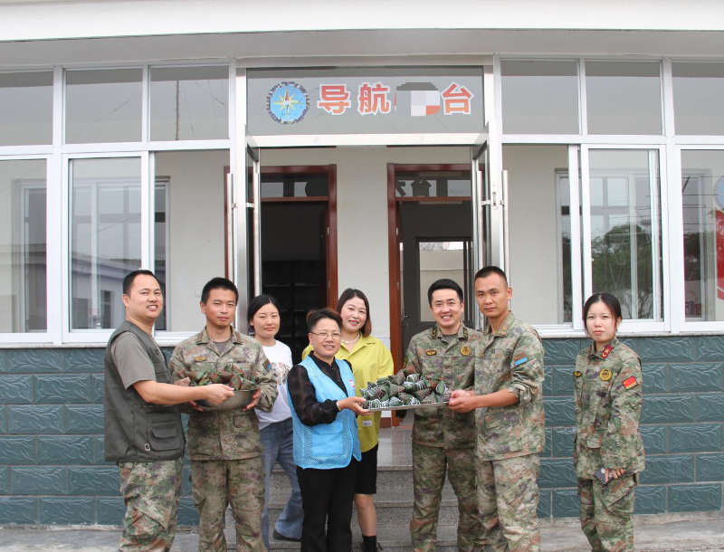粽叶飘香满军营，军民共建心连心2.png
